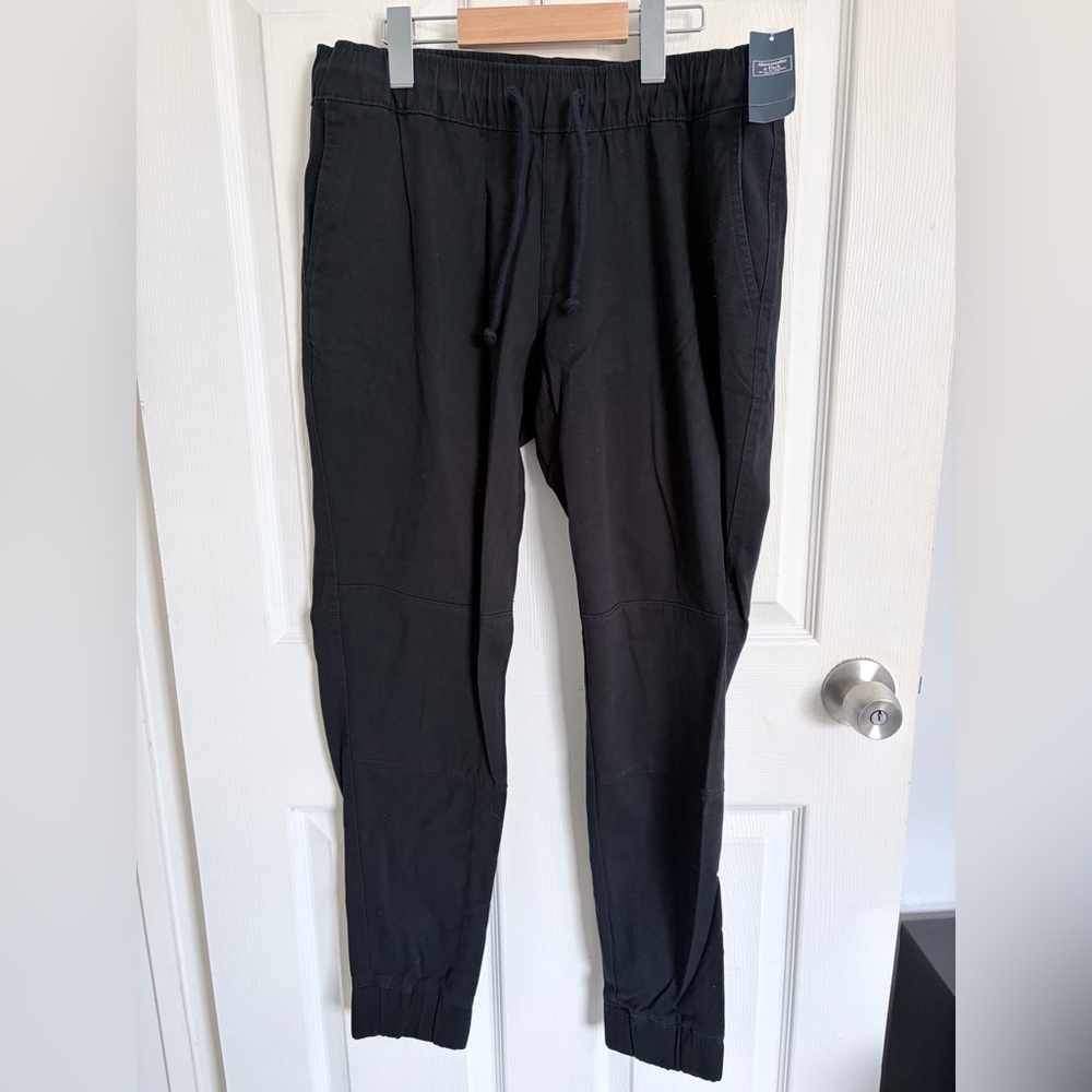 NWT Abercrombie & Fitch Men's Black Jogger Pants S
